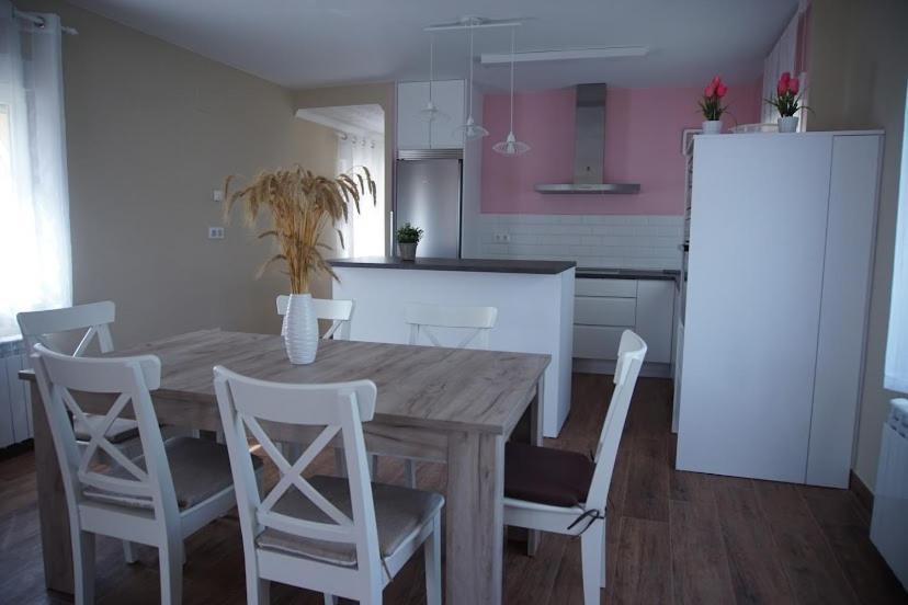 La Casa Del Rio Holiday home Granja Llumes